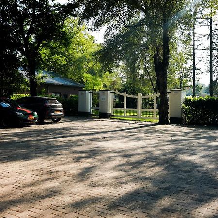 The Lodge Bed & Wellness Oisterwijk Sauna, Jacuzzi, Luxury Moergestel المظهر الخارجي الصورة