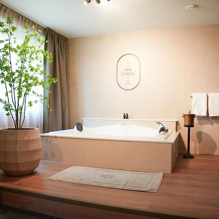 The Lodge Bed & Wellness Oisterwijk Sauna, Jacuzzi, Luxury Moergestel المظهر الخارجي الصورة